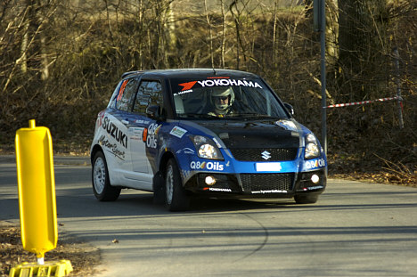 Suzuki Motorsport stiller med to gruppe N-biler, når næste runde af DM i rally køres. René Harms/Henrik Dernoff (Nørre Alslev/Ringsted) får følgeskab af Niels Erik Jørgensen/Søren Andersen (Assens/Årslev).